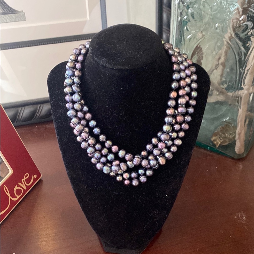 Natural Pearl Necklace.